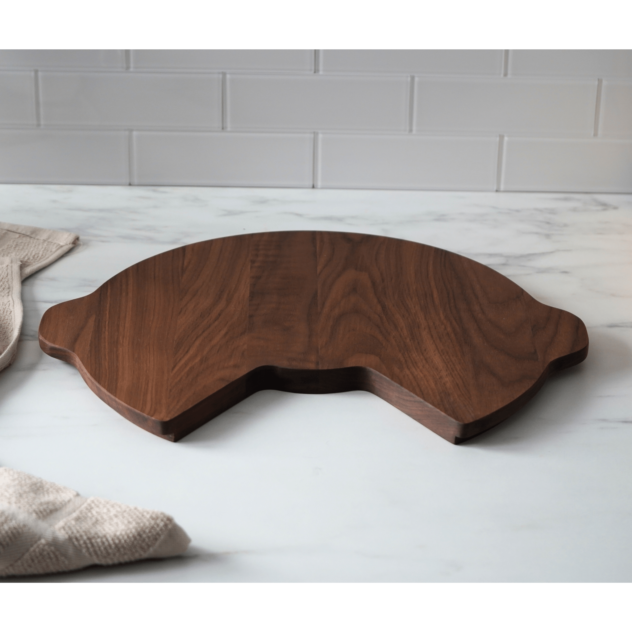 Walnut SwivelServe™ Cutting Board - SwivelServe